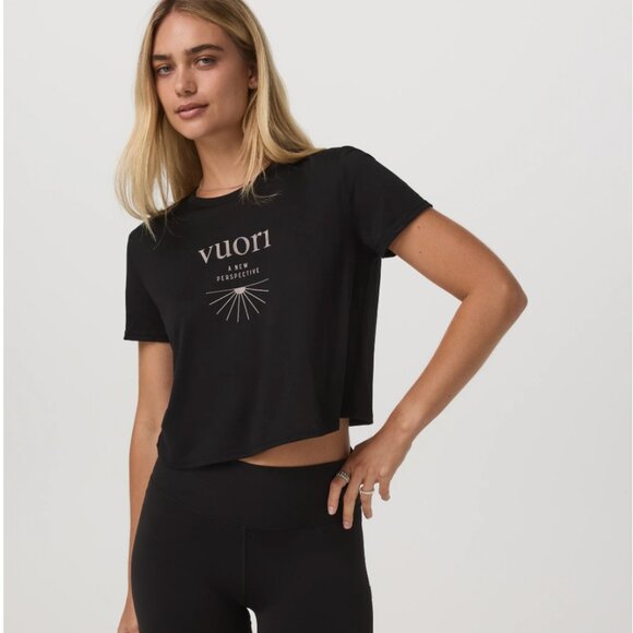 EUC Vuori "The Shine" Tee T-Shirt Short Sleeve Cropped Logo (Tan) - Picture 9 of 11